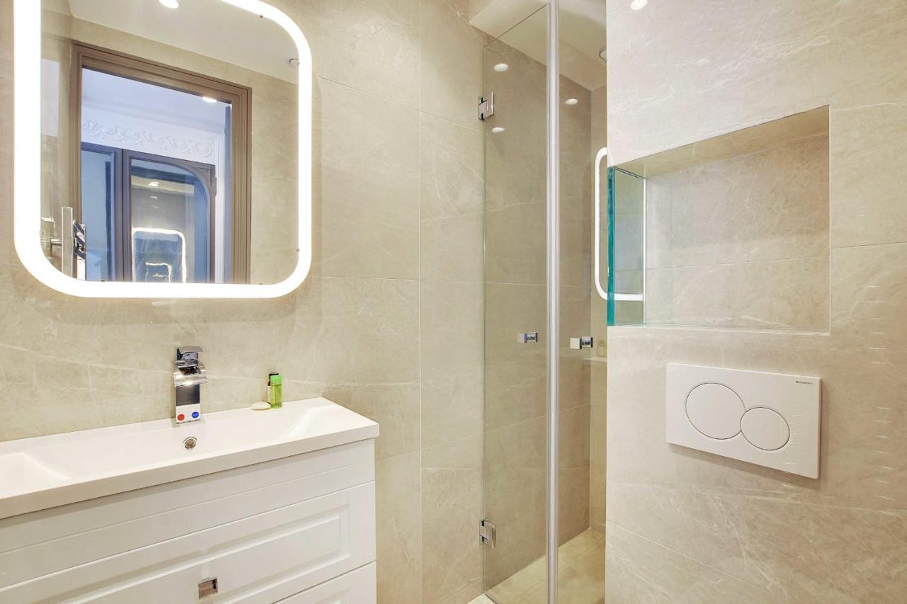 Magnifique Appartement - 2Br - 6P - Place De L'Etoile Paris Exterior foto